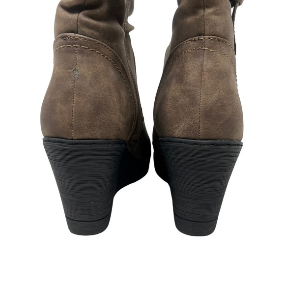 Ingaro Wedge Boots - Picture 8 of 10